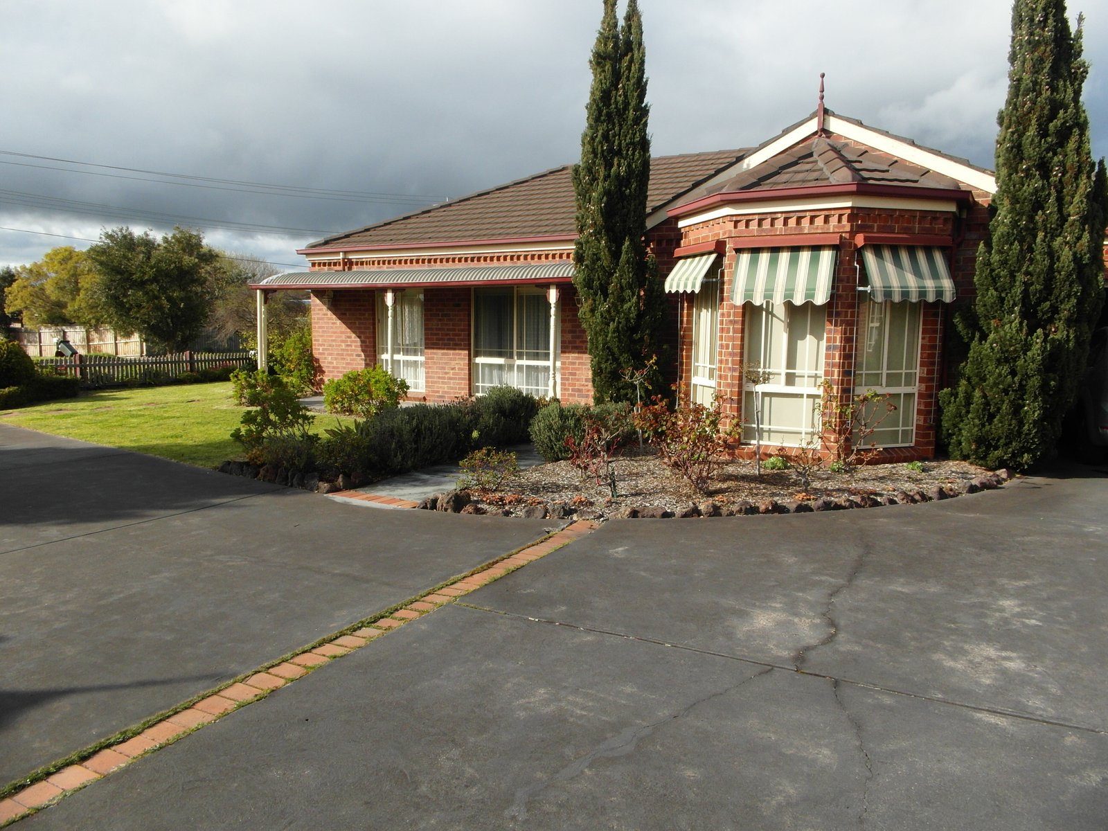 Gallery: 1/150 South Valley Road