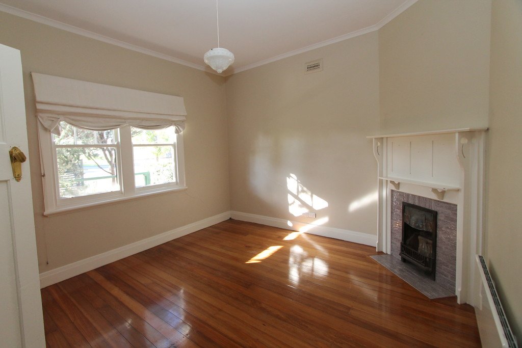 1151 Eyre Street NEWINGTON 8