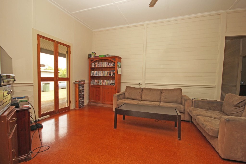 1151 Lorne Road LORNE 6