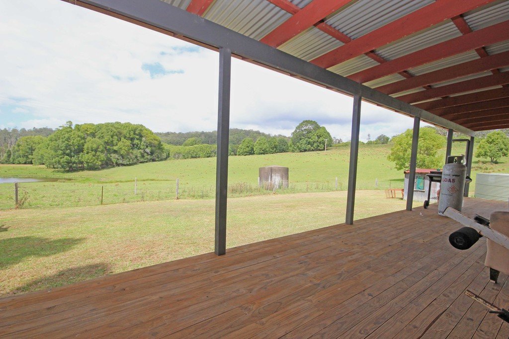 1151 Lorne Road LORNE 9