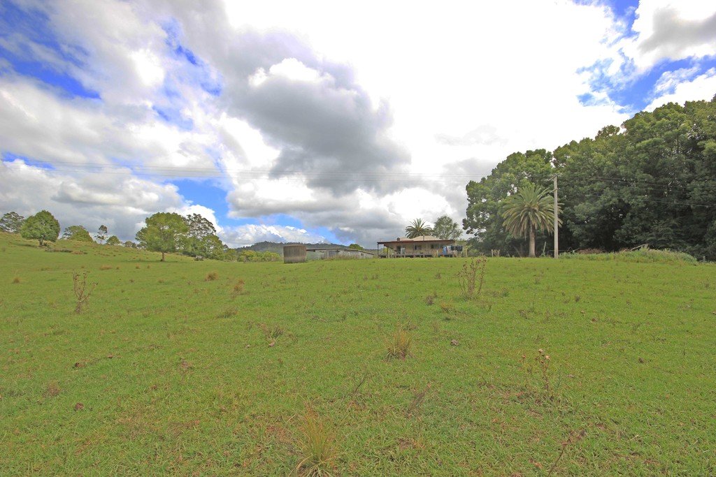 1151 Lorne Road LORNE 10