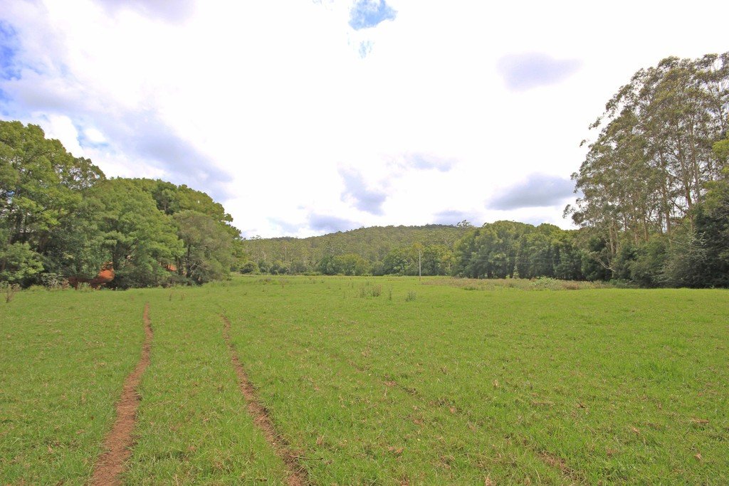 1151 Lorne Road LORNE 15