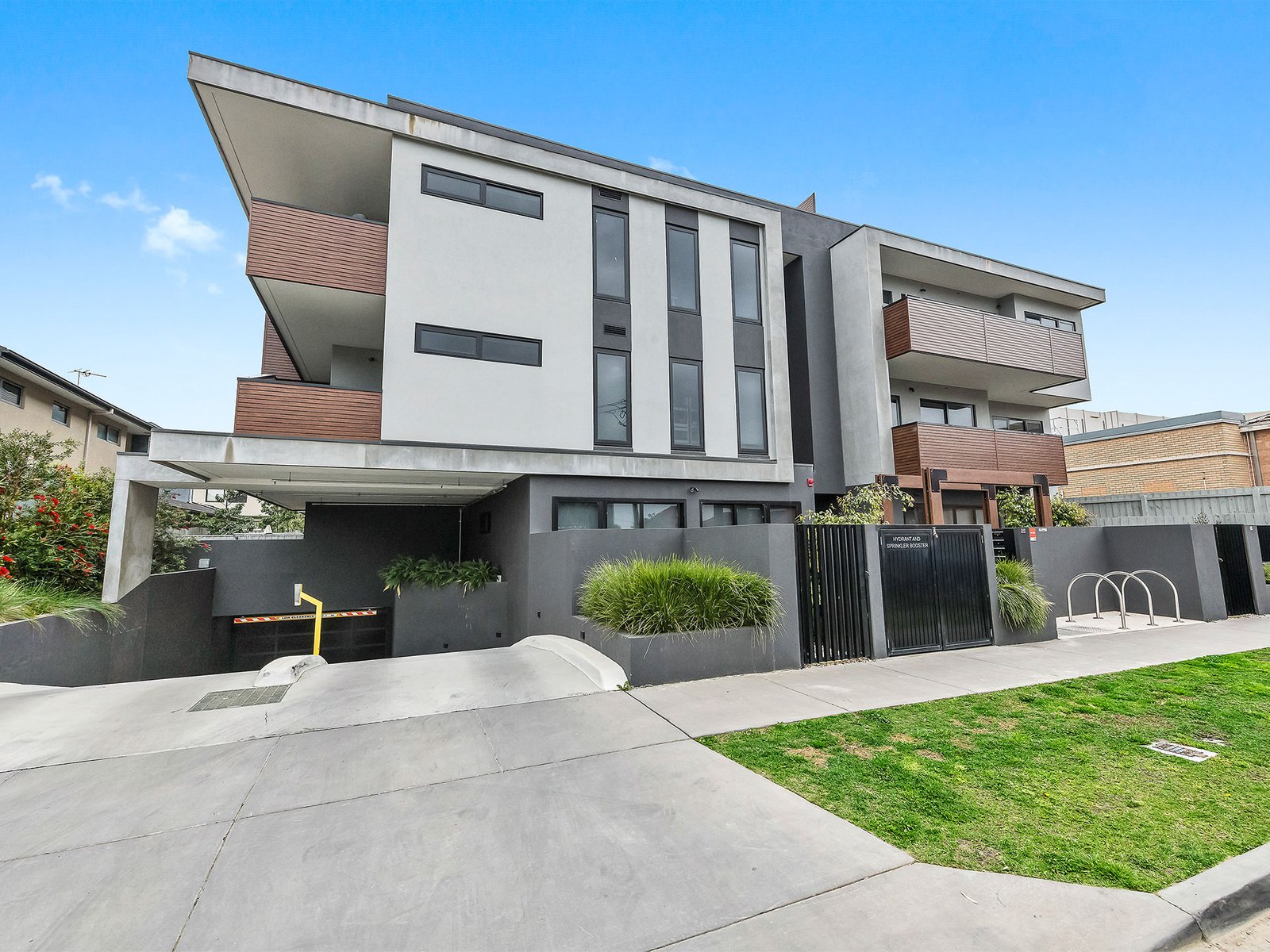 Gallery: 115/15 Maude Street