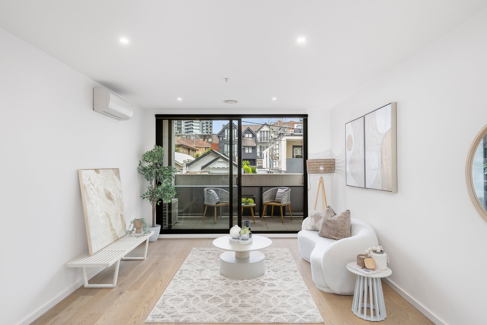Gallery: 115/181 Fitzroy Street