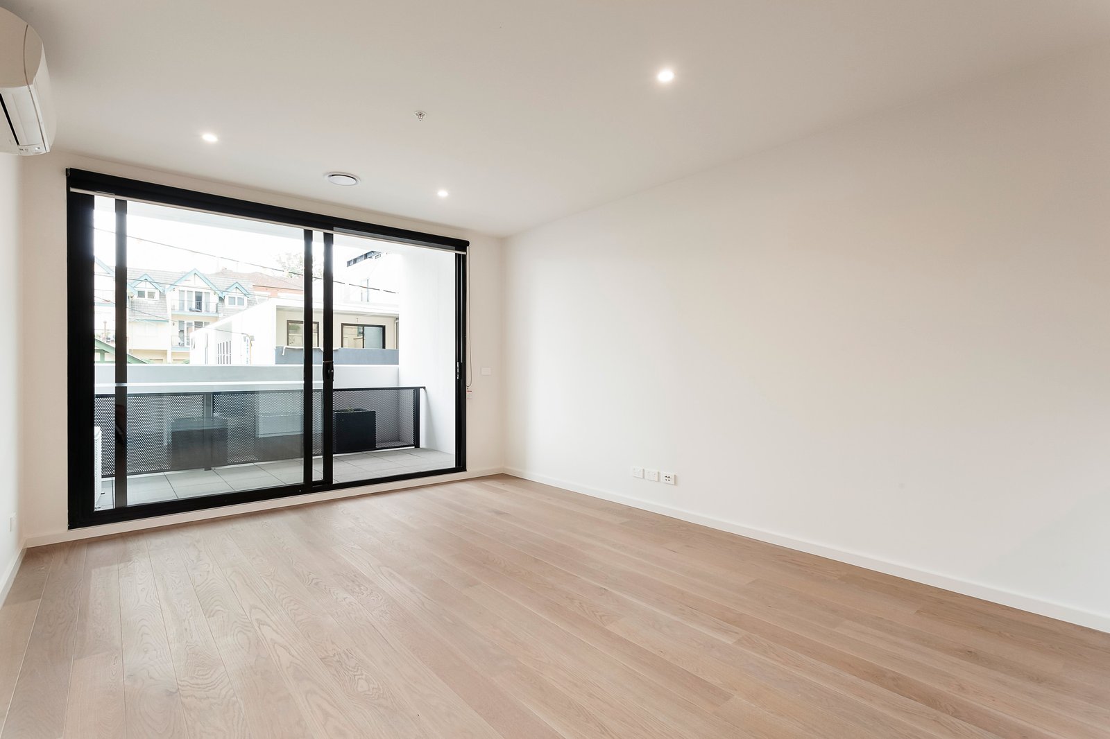 Gallery: 115/181 Fitzroy Street