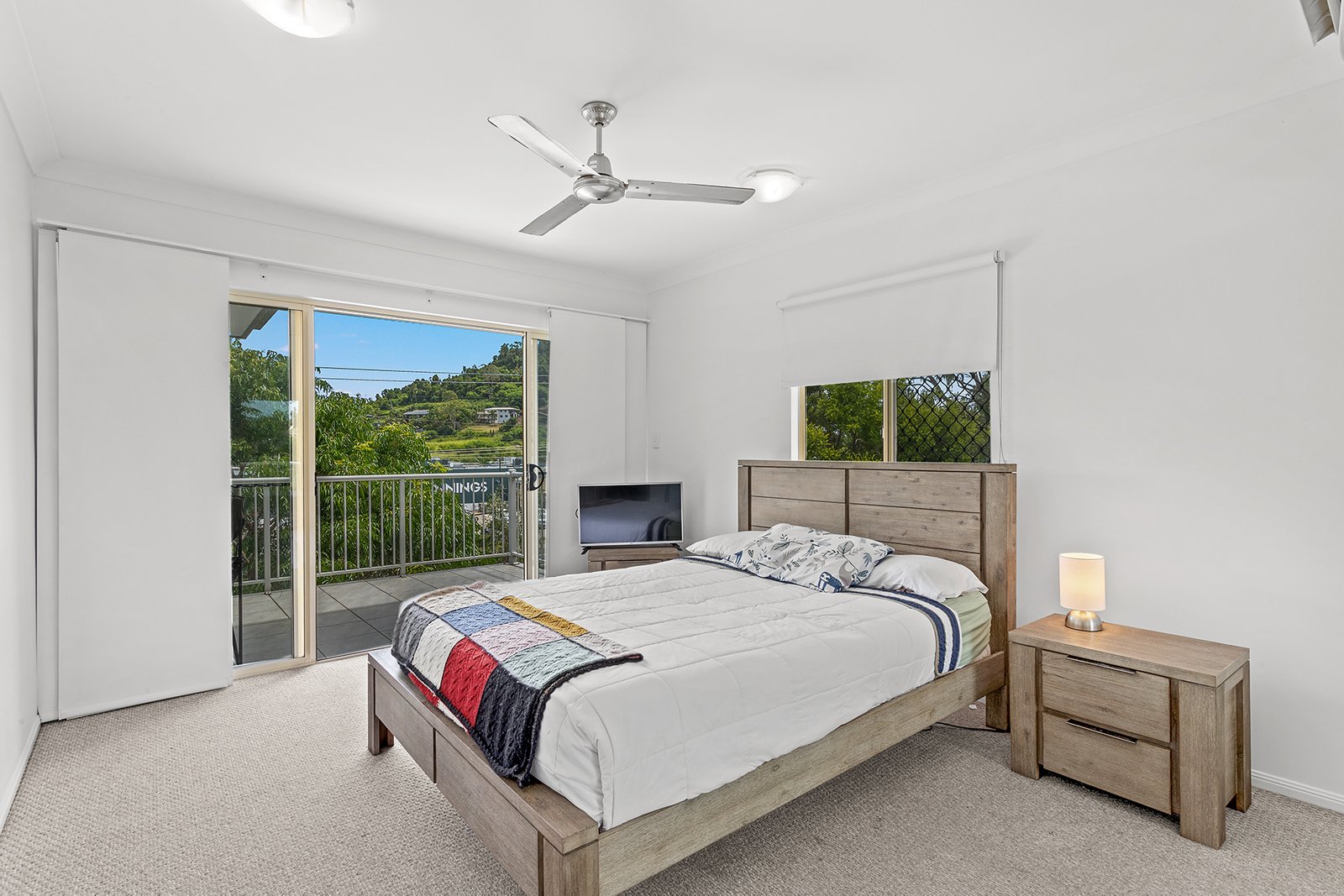 1/152-154 Shute Harbour Road CANNONVALE 11