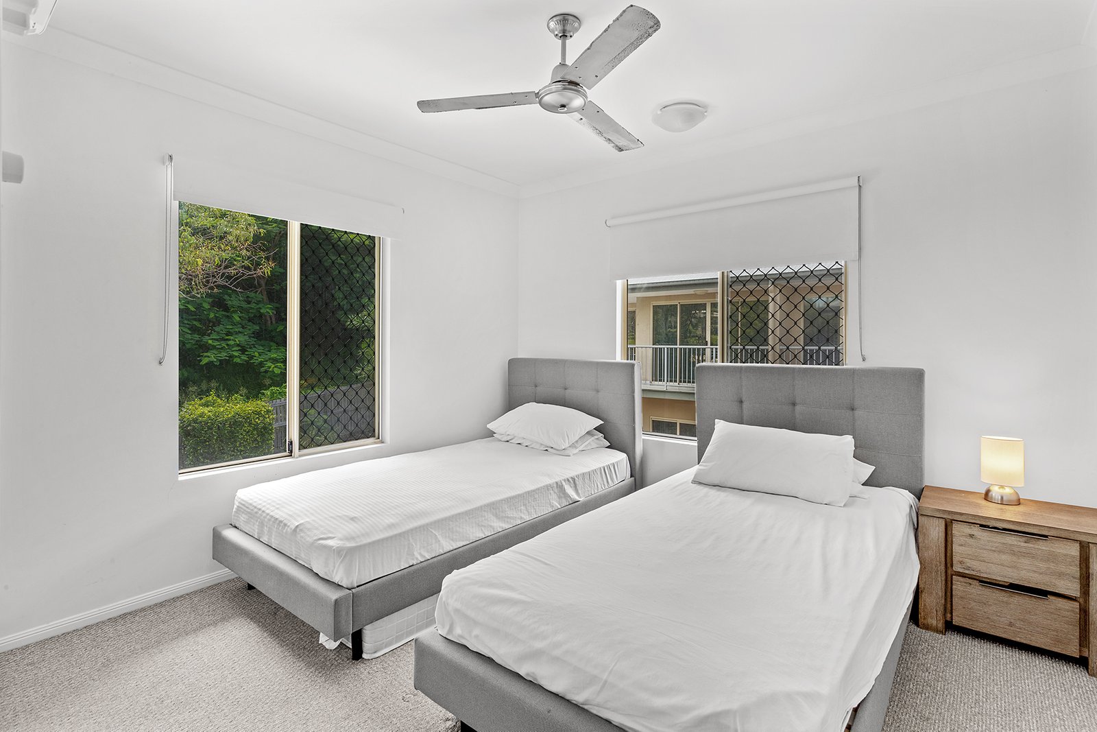 1/152-154 Shute Harbour Road CANNONVALE 13