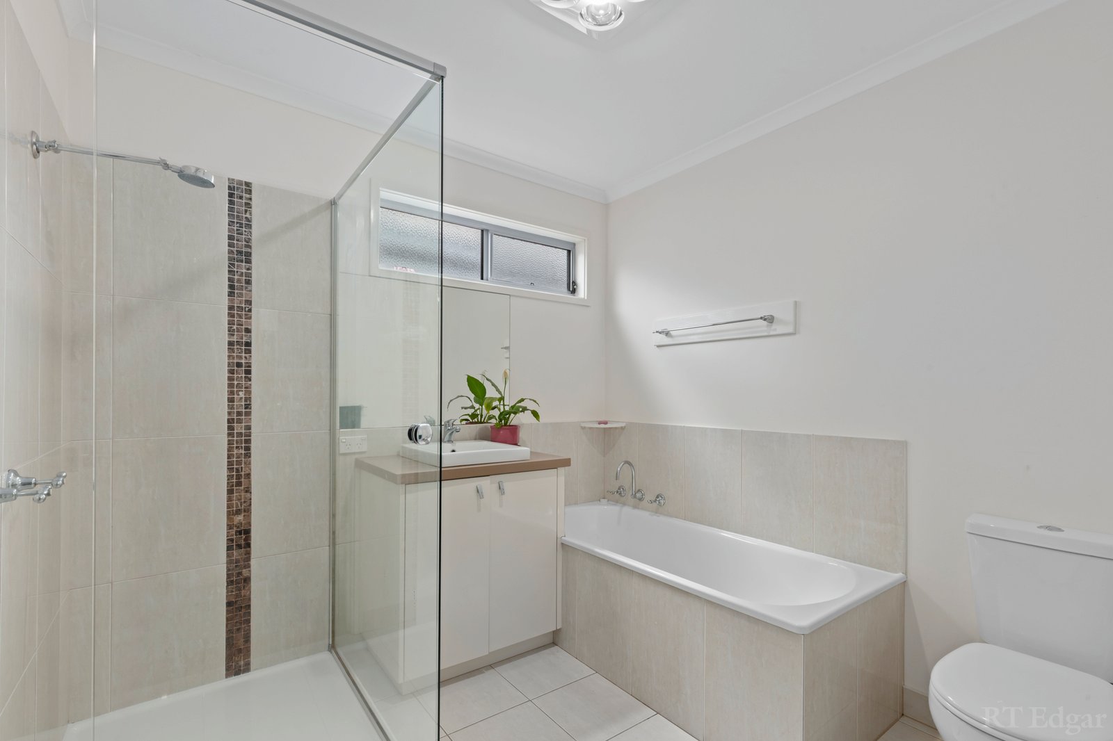 Real Estate and Property in 1/152 Asbury Street East , Ocean Grove, VIC