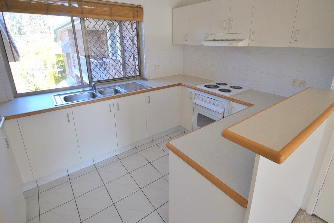 11/52 Whitby Street SOUTHPORT 2