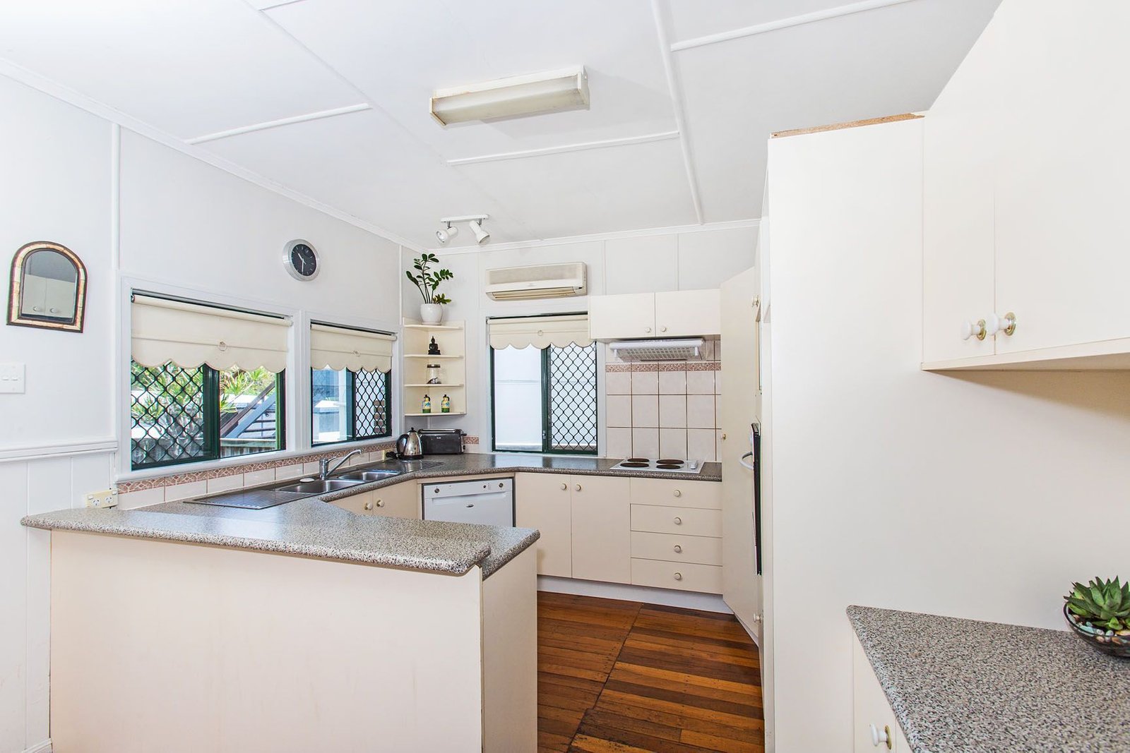 1153 Gold Coast Highway PALM BEACH 4