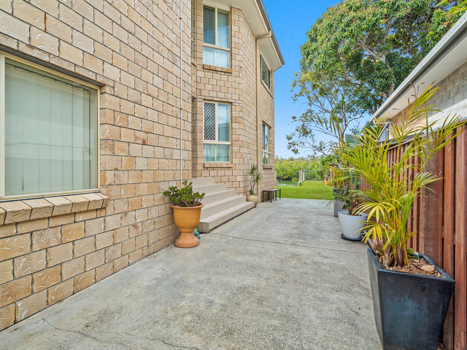 1/154 Kennedy Drive TWEED HEADS WEST 23