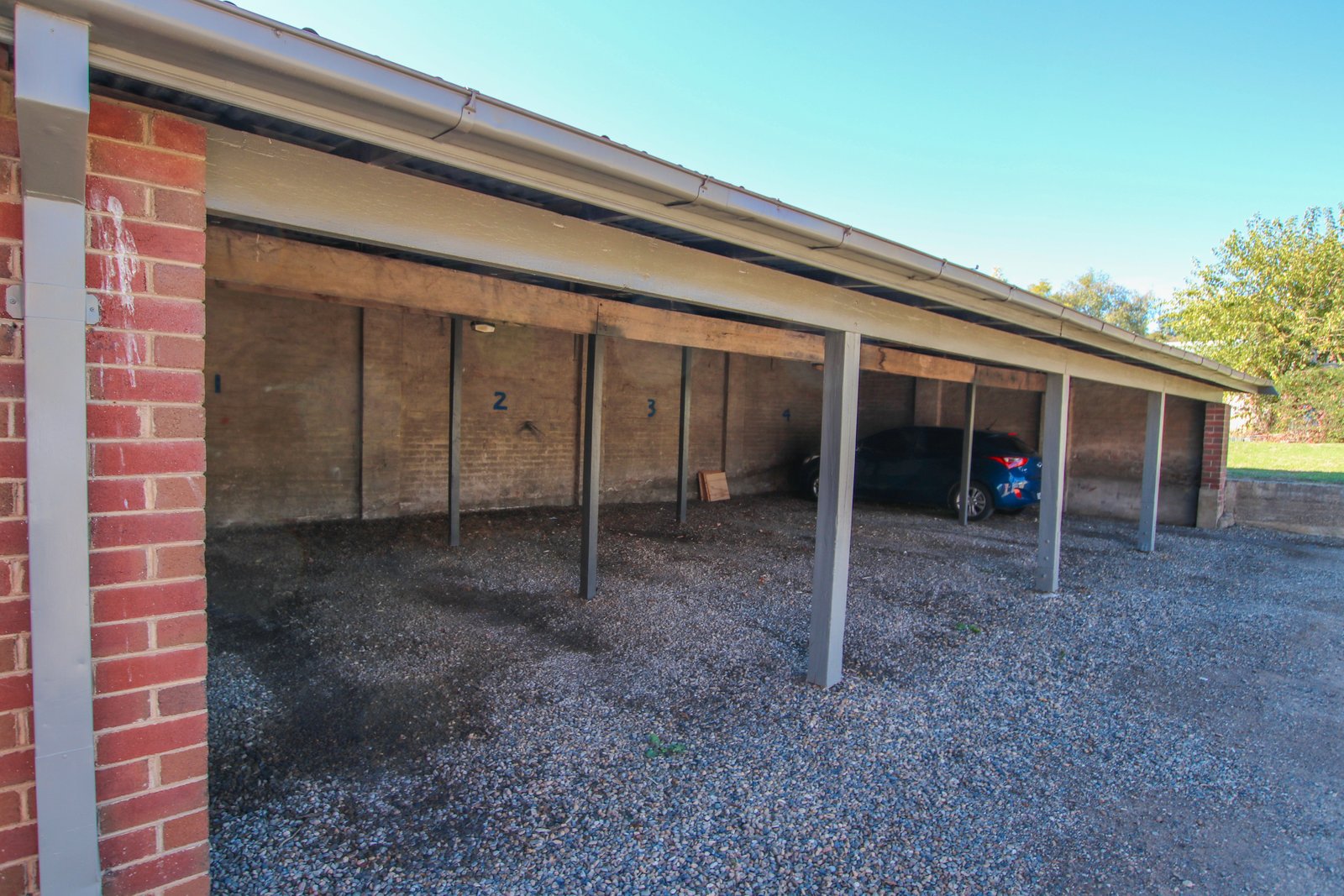 1/154 Wynyard Street TUMUT 9