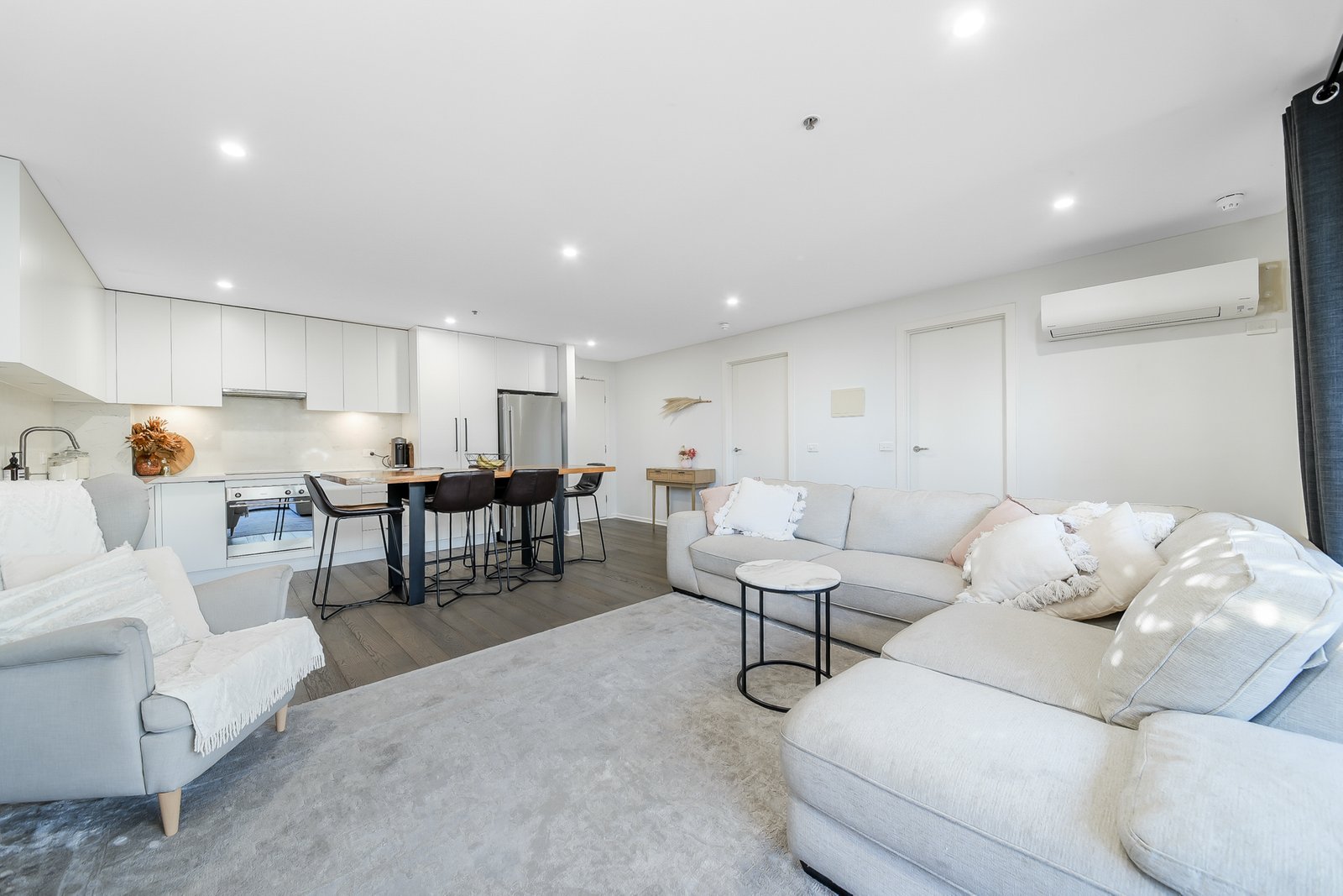 Gallery: 1/1554-1556 Dandenong Road
