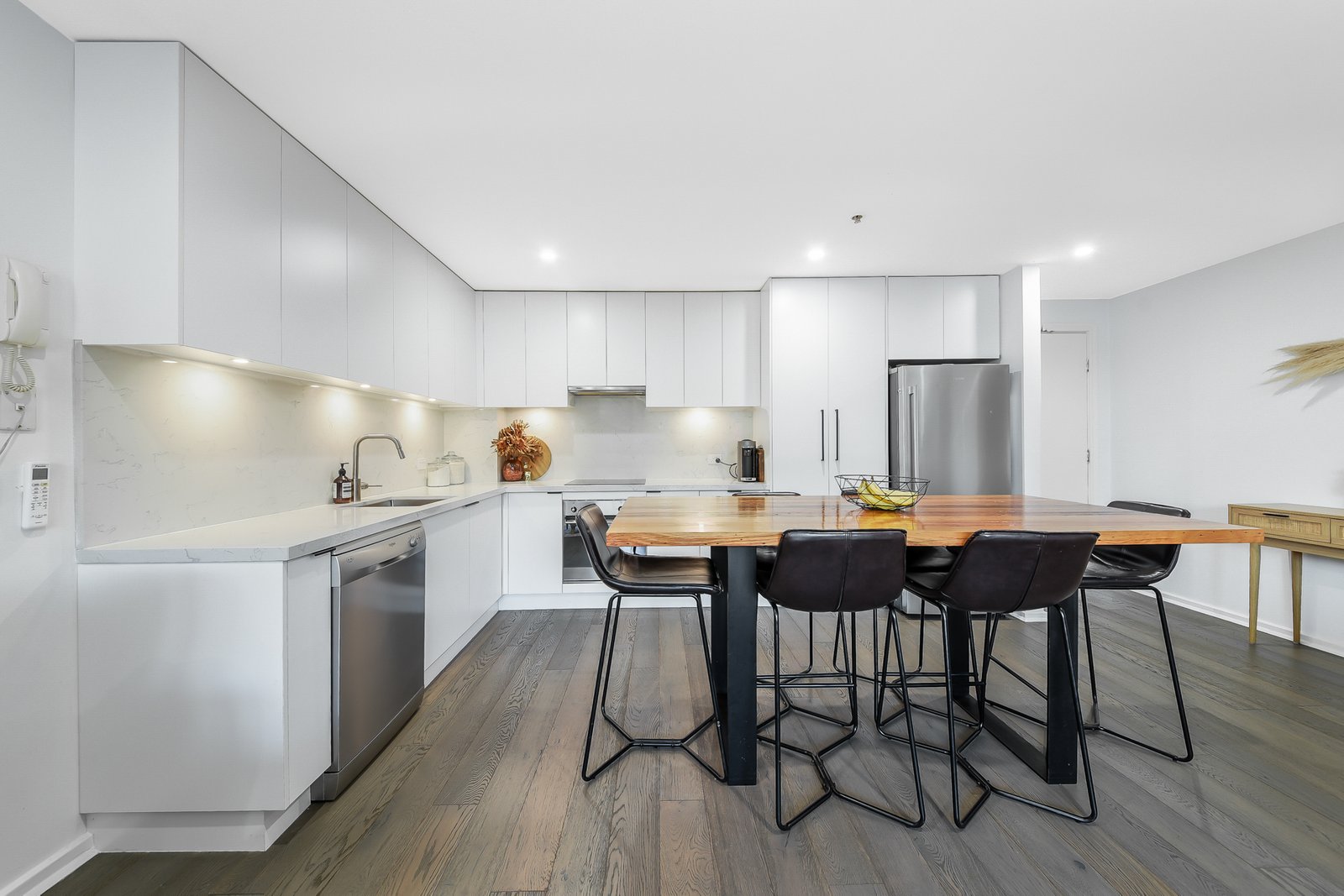 Gallery: 1/1554-1556 Dandenong Road