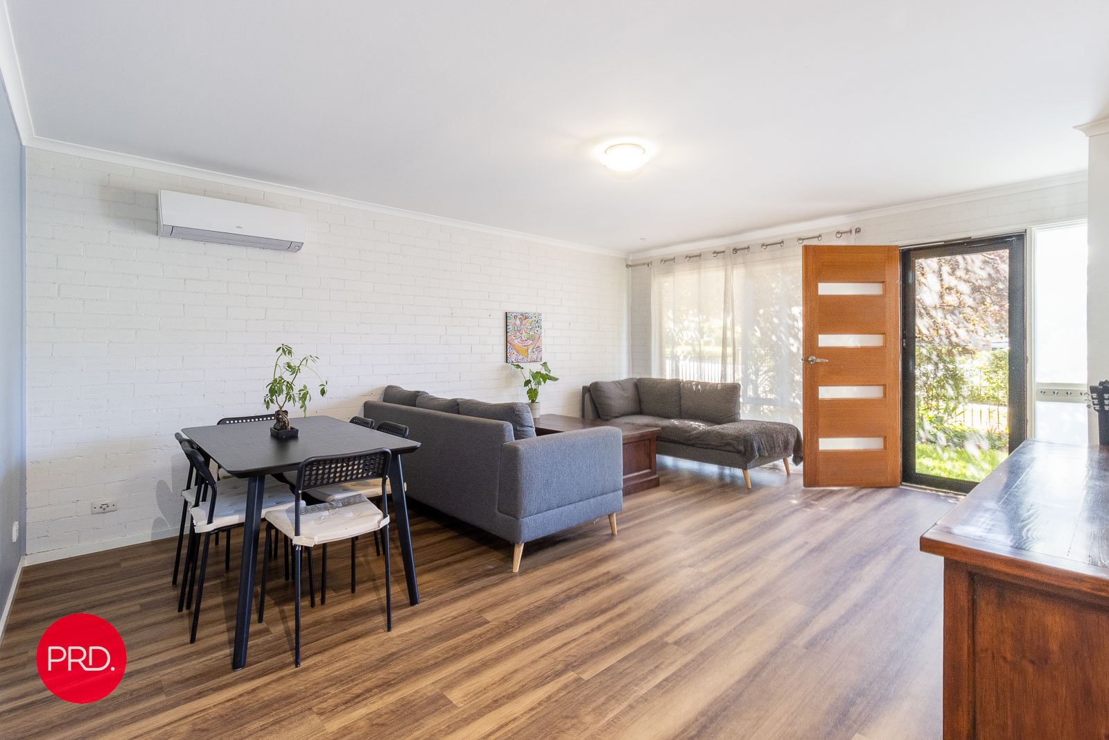 1/156 Carwoola Street QUEANBEYAN EAST 8