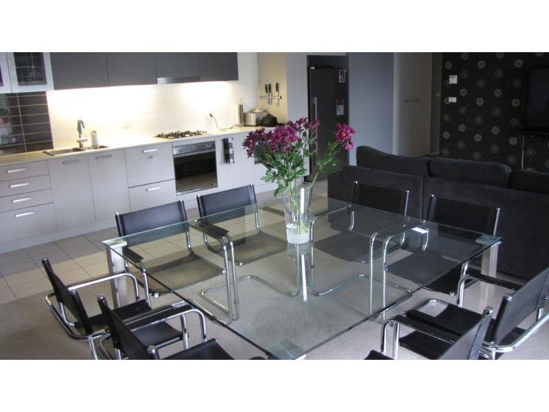 Gallery: 1/157 Beach Street