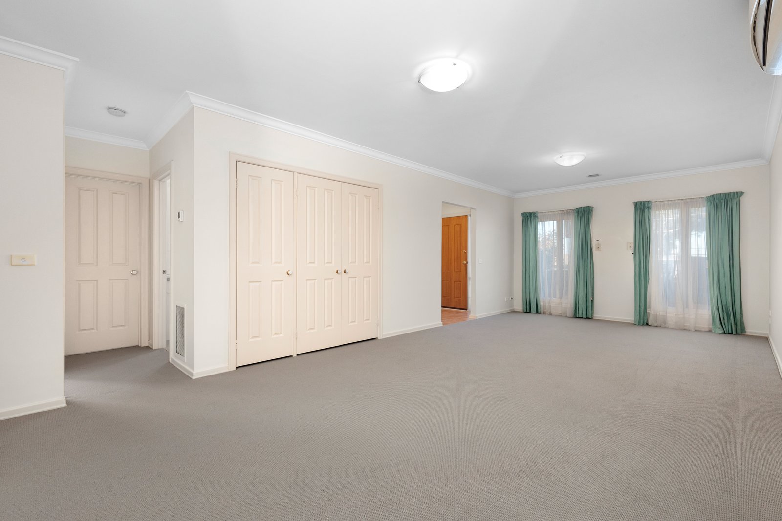 Gallery: 1/158 Balcombe Road