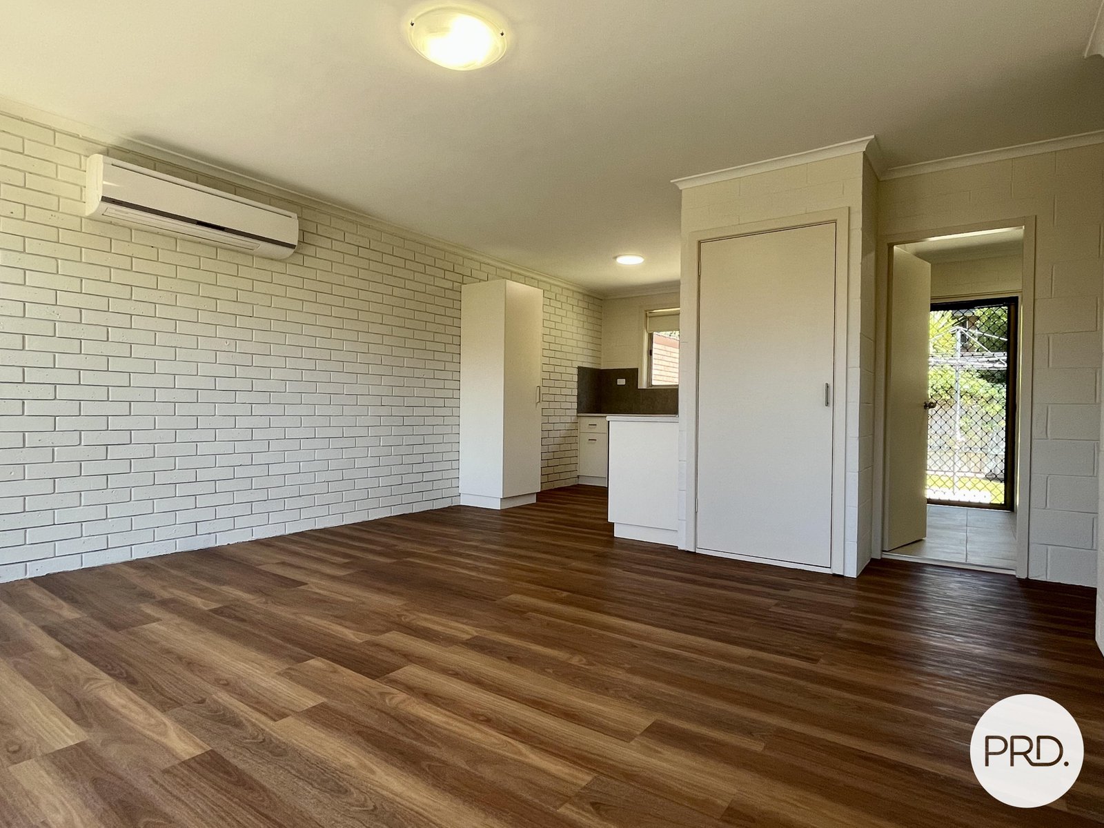 1/158 Bilba Street EAST ALBURY 6