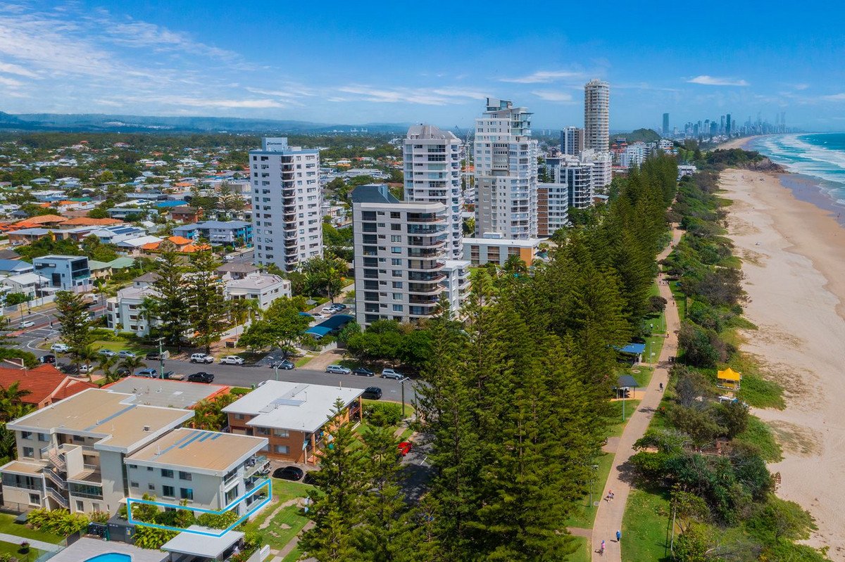 1/158 The Esplanade Burleigh Heads 11