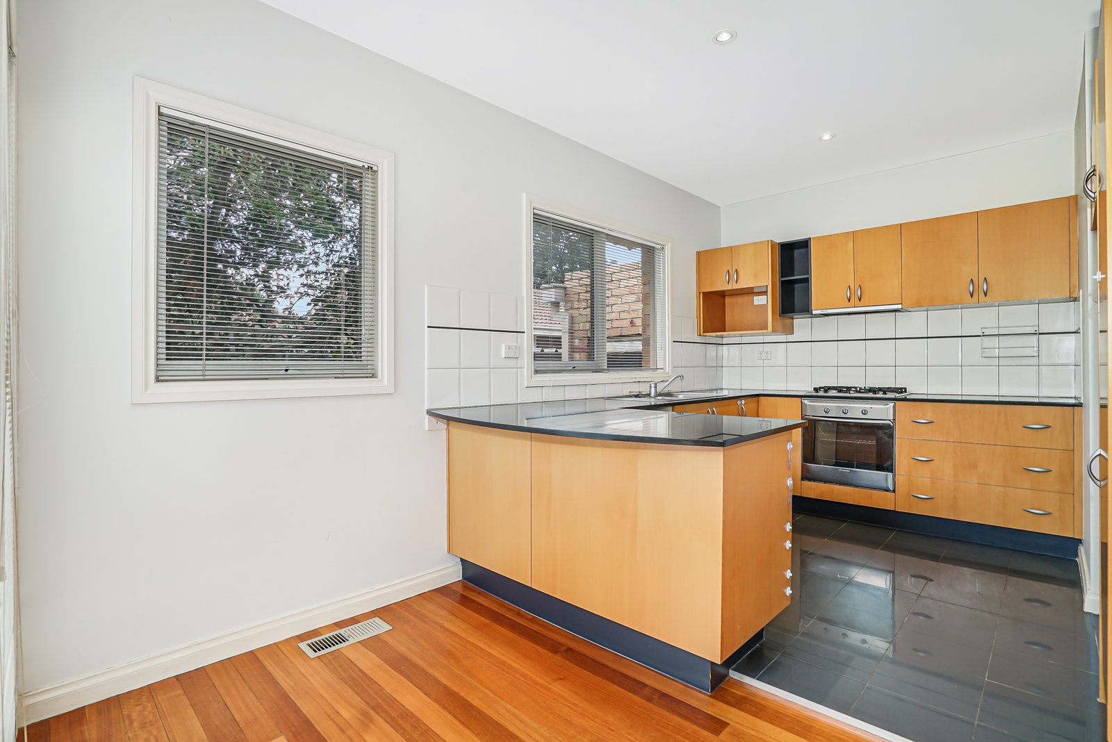 Gallery: 1/15A Wridgway Avenue