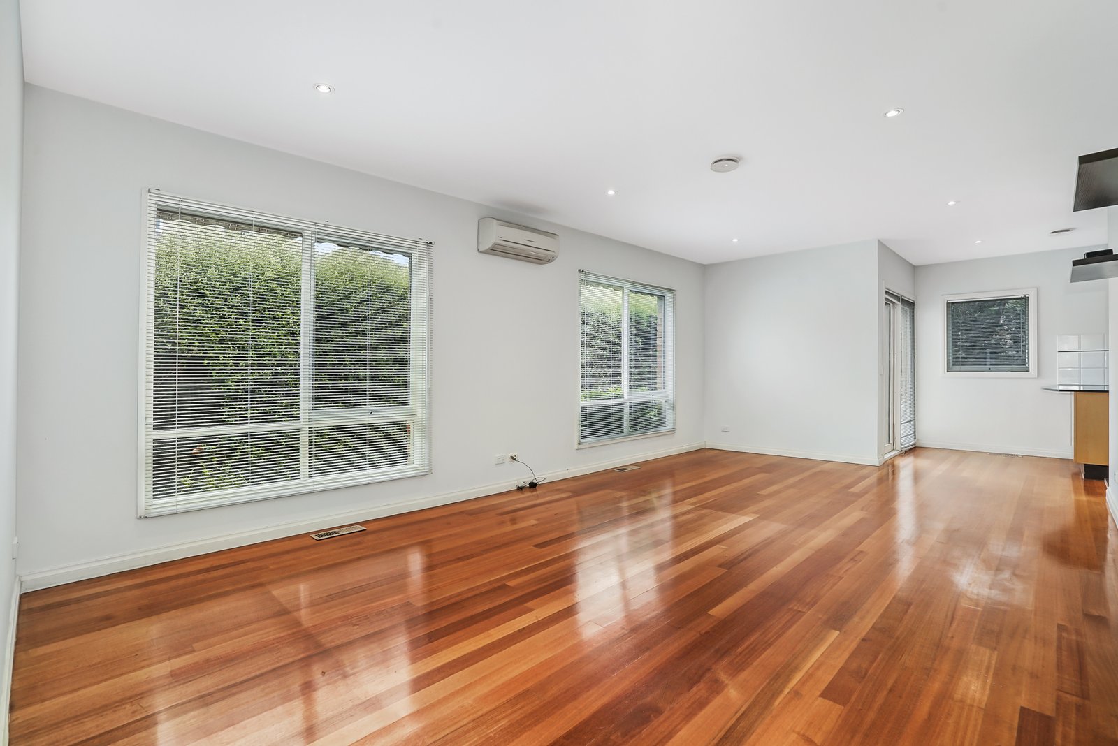 Gallery: 1/15A Wridgway Avenue