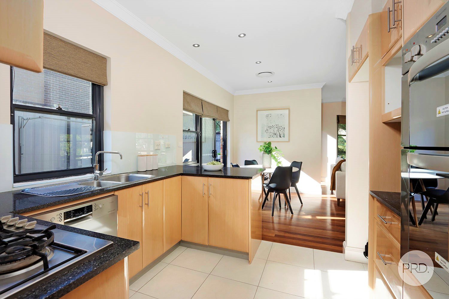 1/16-18 River Road OATLEY 3