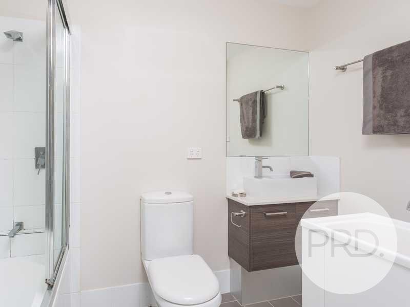 11/6-8 Lutana Street STAFFORD 7