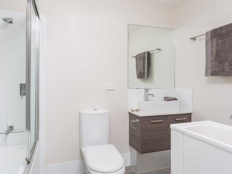 11/6-8 Lutana Street STAFFORD 7