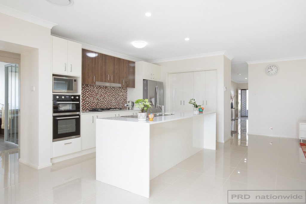 116 Arrowtail Street CHISHOLM 6