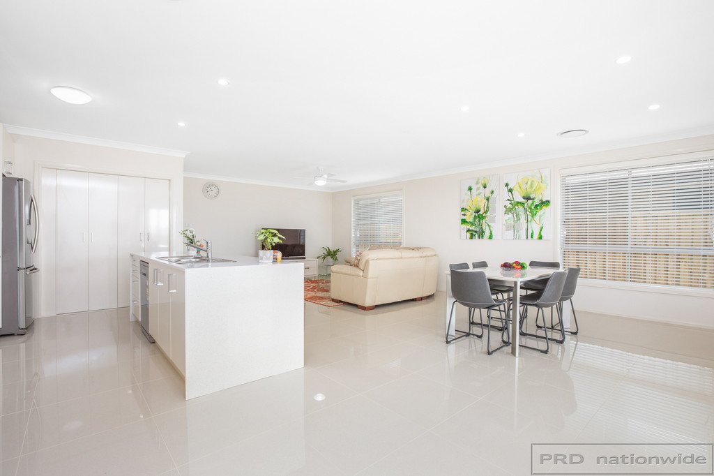 116 Arrowtail Street CHISHOLM 8