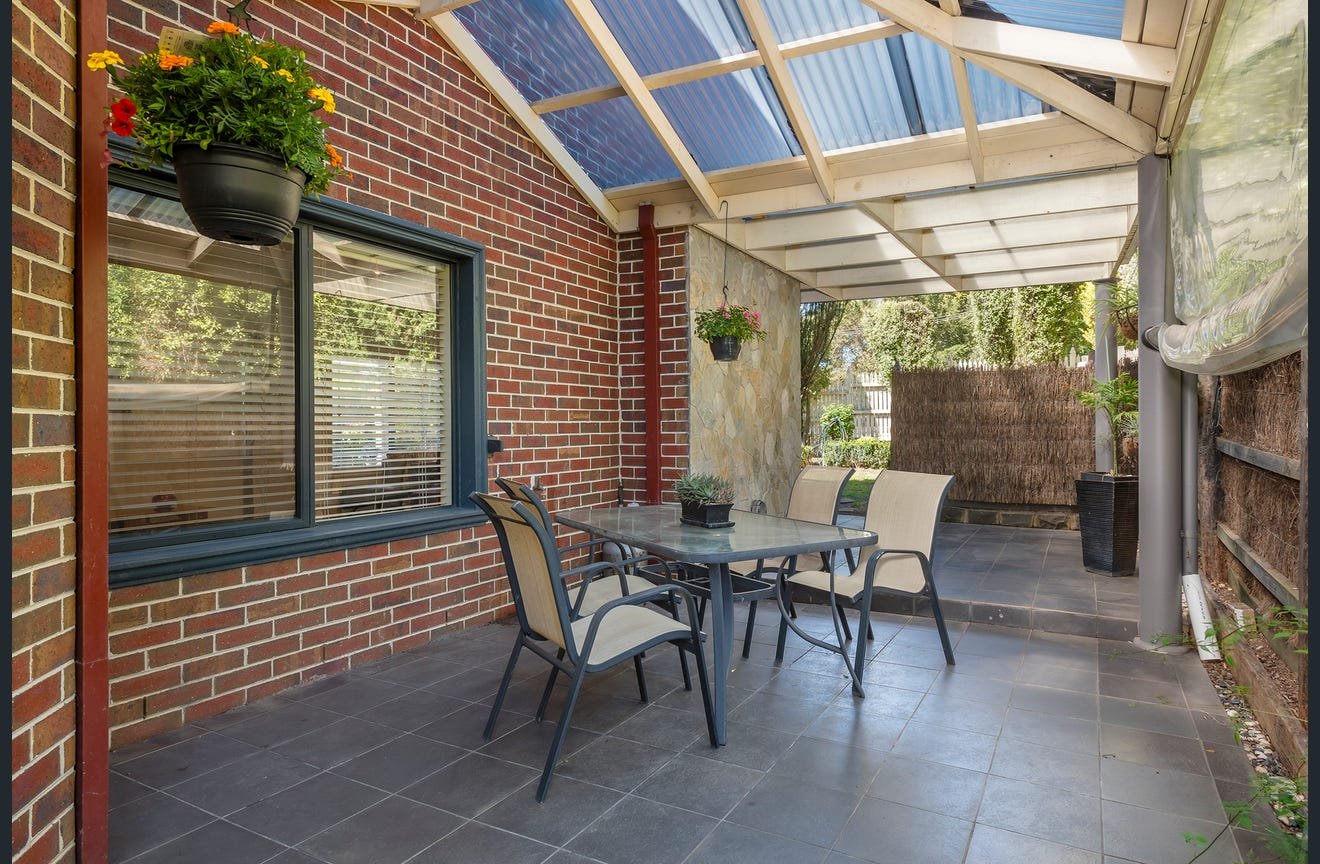 Real Estate and Property in 1/16 Calthorpe Street, Gisborne, VIC