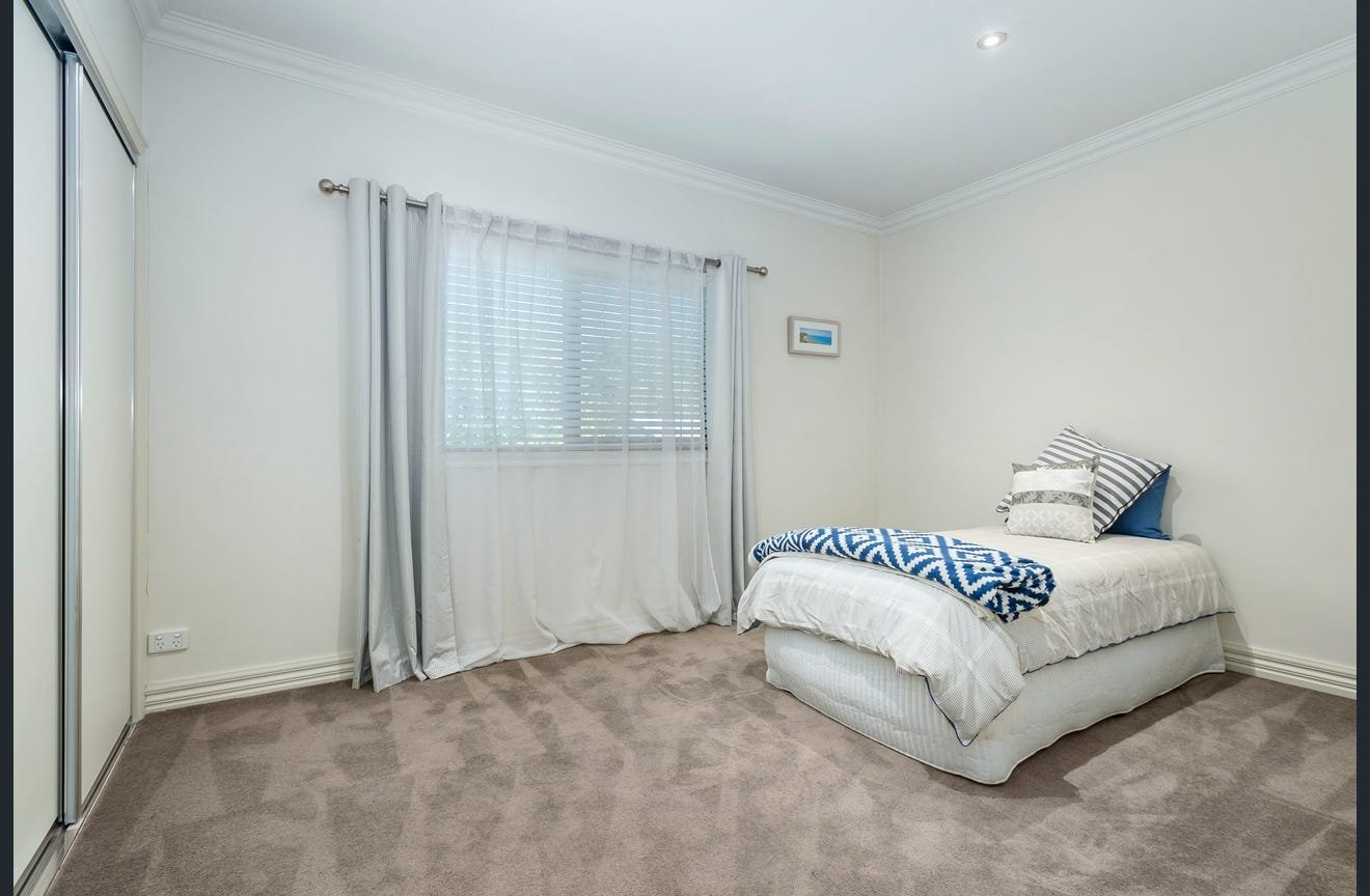 Real Estate and Property in 1/16 Calthorpe Street, Gisborne, VIC