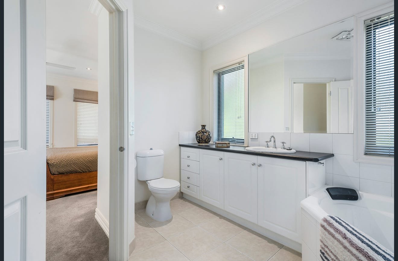 Real Estate and Property in 1/16 Calthorpe Street, Gisborne, VIC