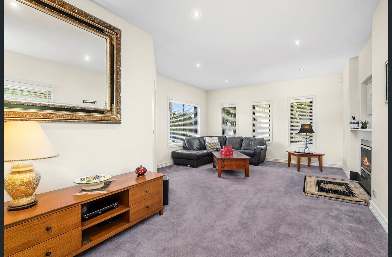 Real Estate and Property in 1/16 Calthorpe Street, Gisborne, VIC