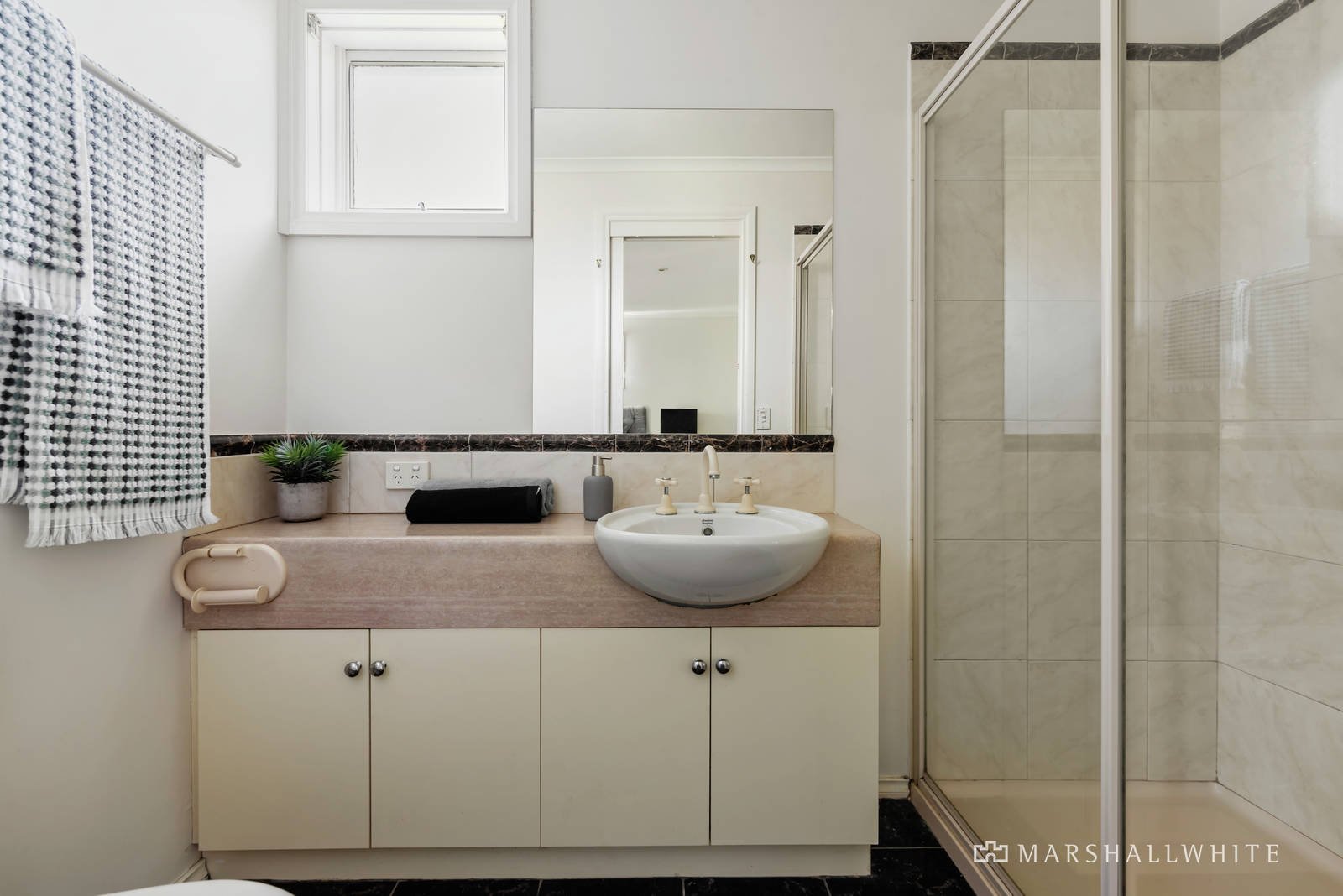 1/16 Carrigal Street, Balwyn, VIC