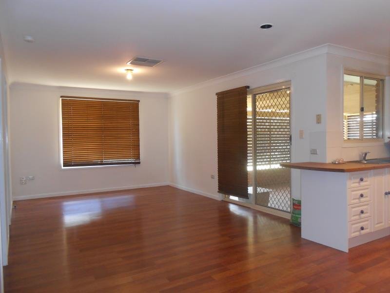 116 Edward Street TAMWORTH 4