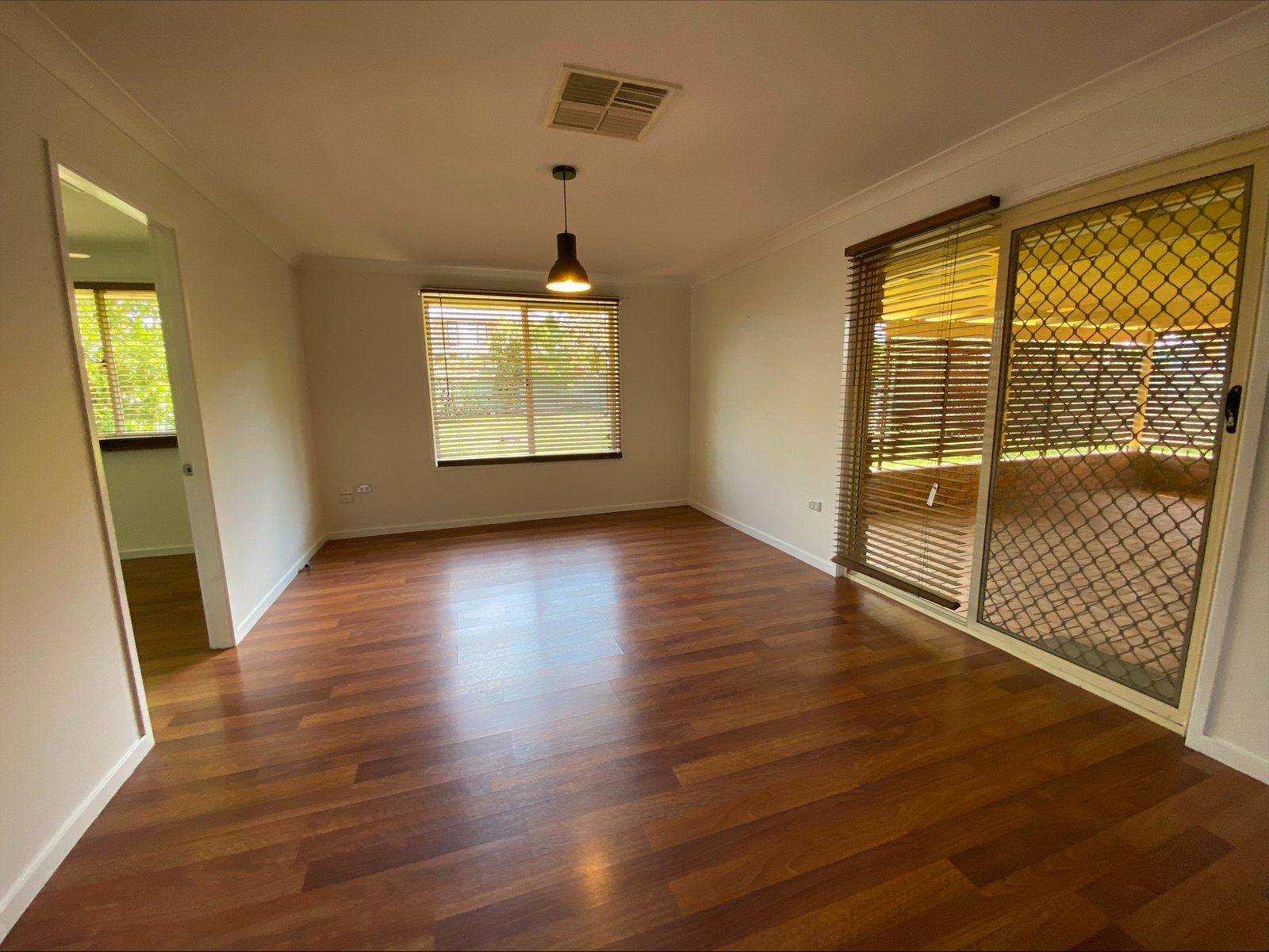 116 Edward Street TAMWORTH 7