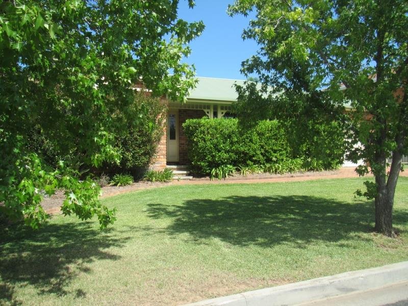 116 Edward Street TAMWORTH 1
