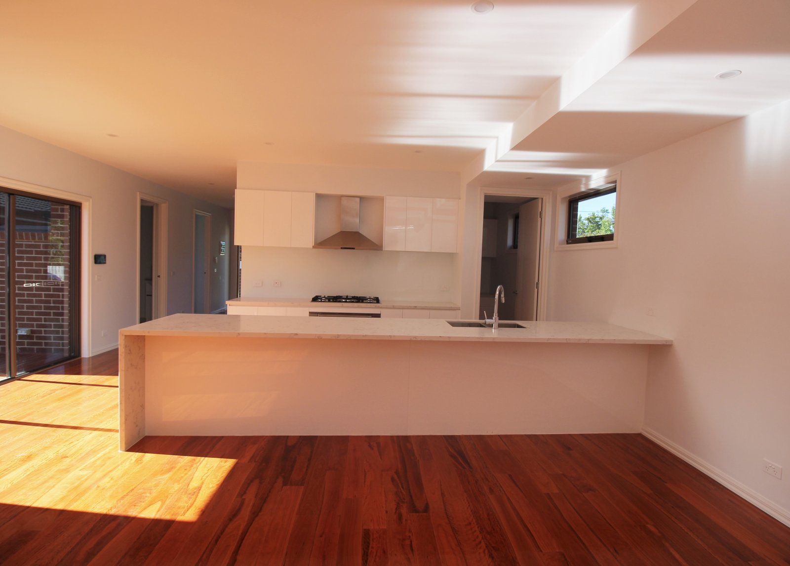 Gallery: 1/16 Eleebana Avenue