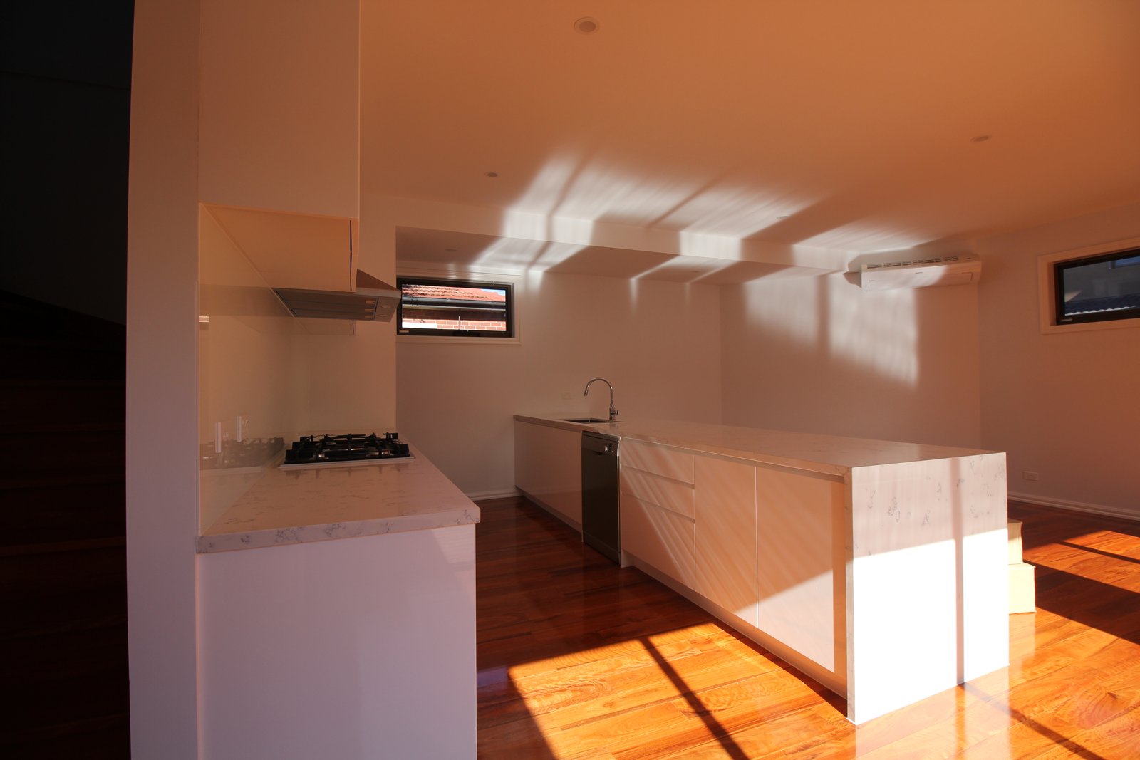 Gallery: 1/16 Eleebana Avenue