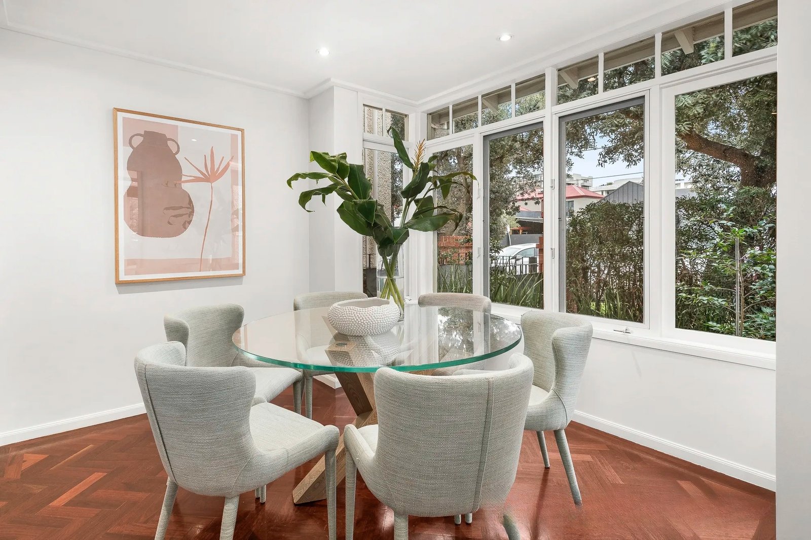 Gallery: 116 Esplanade West