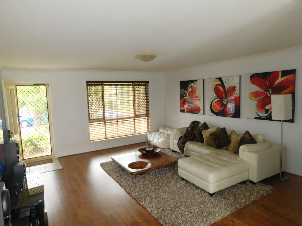 1/16 Gymea Crescent VARSITY LAKES 10