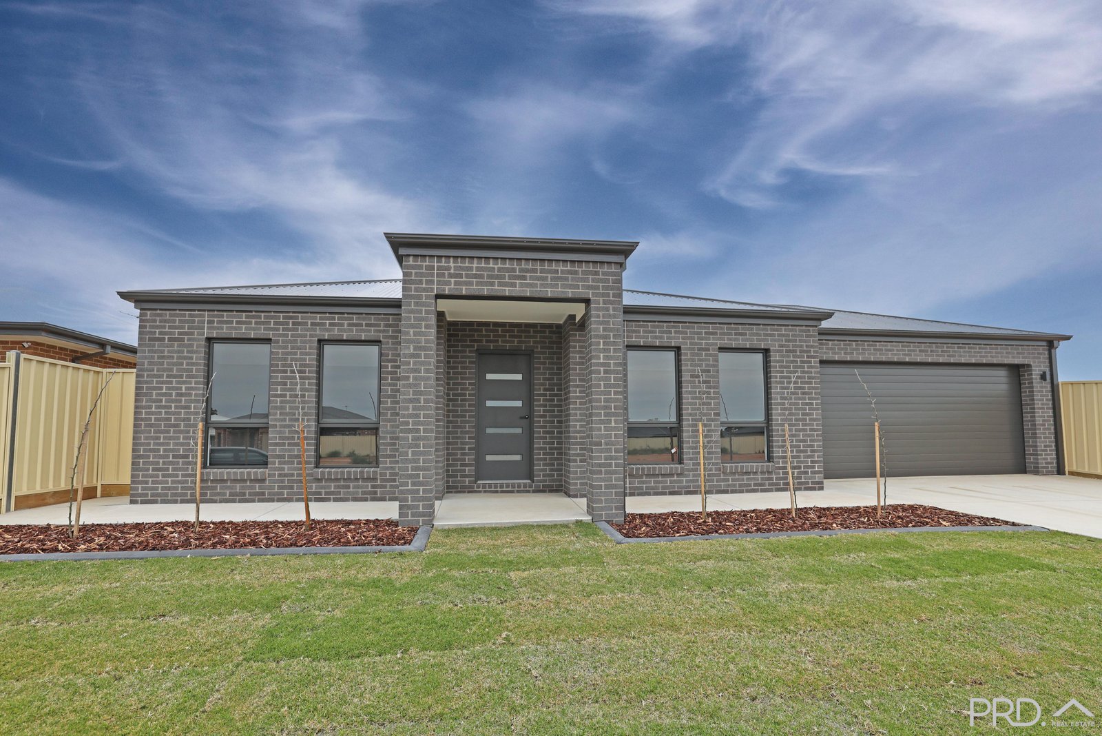 1/16 Joseph Crt  RED CLIFFS 1