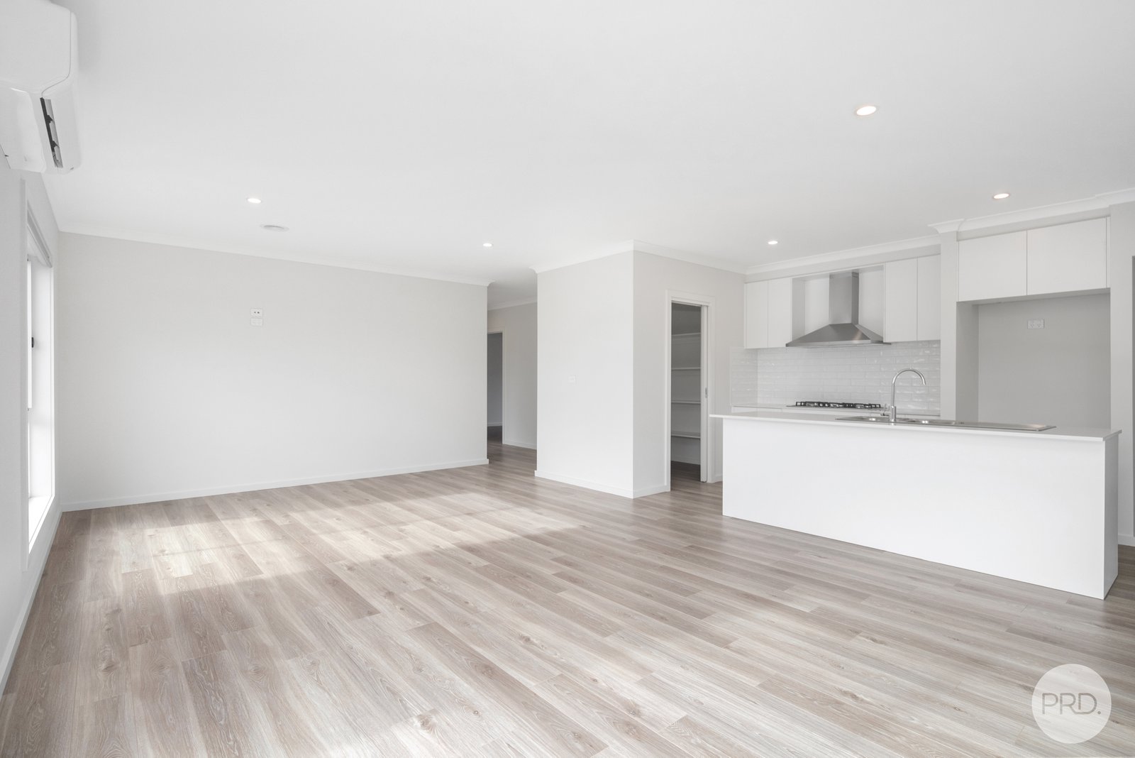 116 Kossuth Street SEBASTOPOL 4