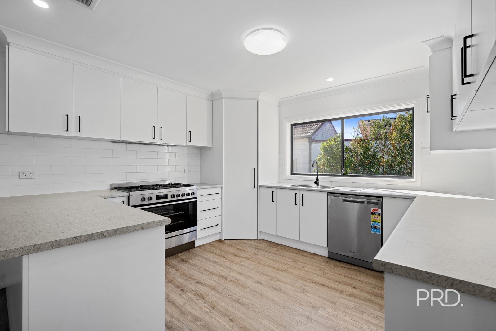 116 Main Street JUNEE 5