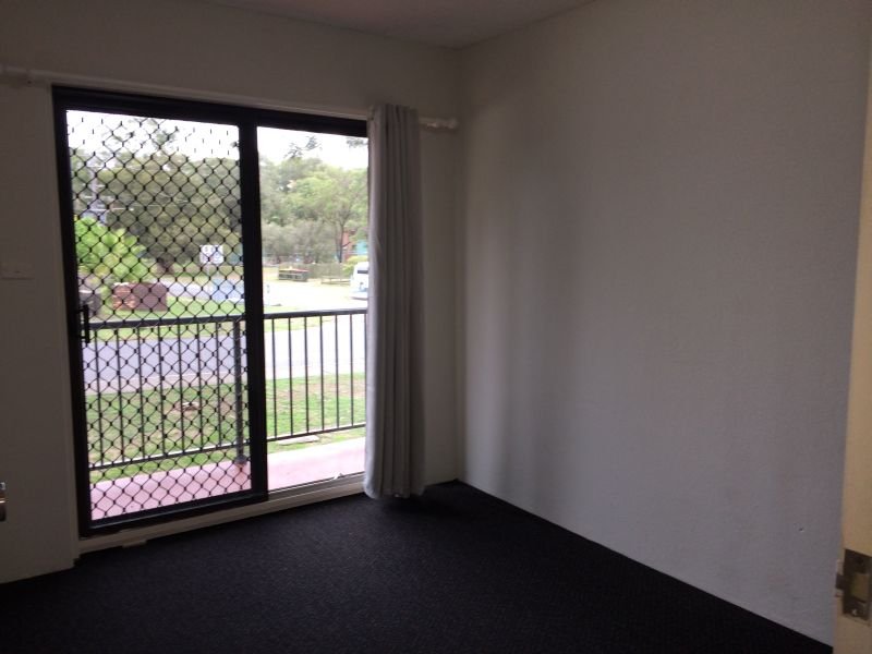 1/16 Messines Street SHOAL BAY 8