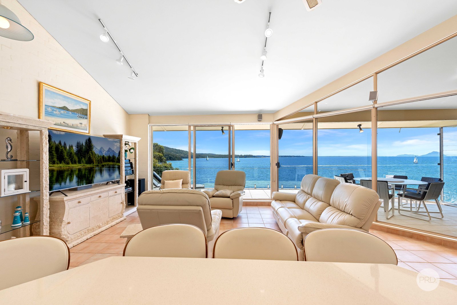 1/16 Mitchell Street SOLDIERS POINT 11