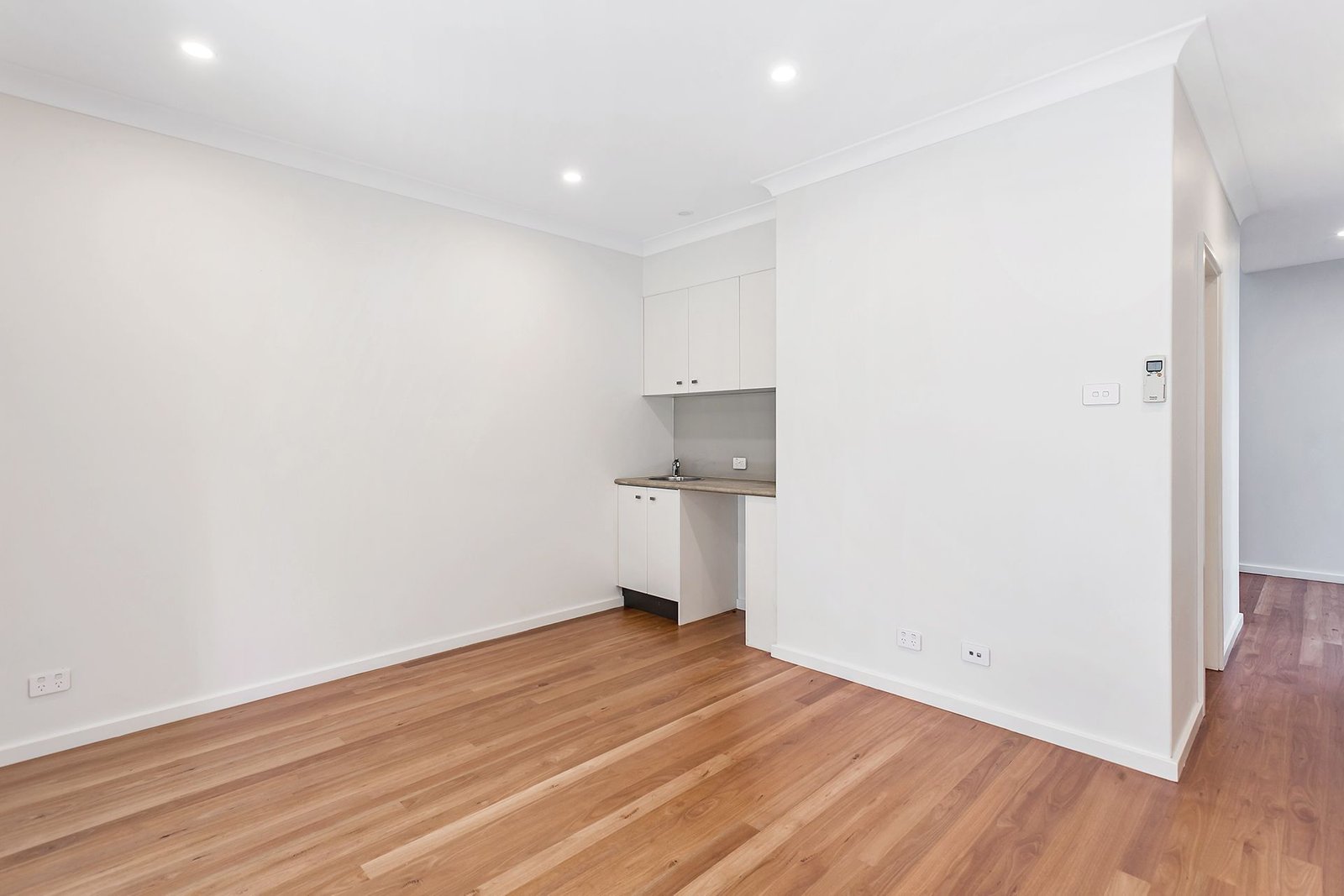 1/16 Norburn Avenue NELSON BAY 9