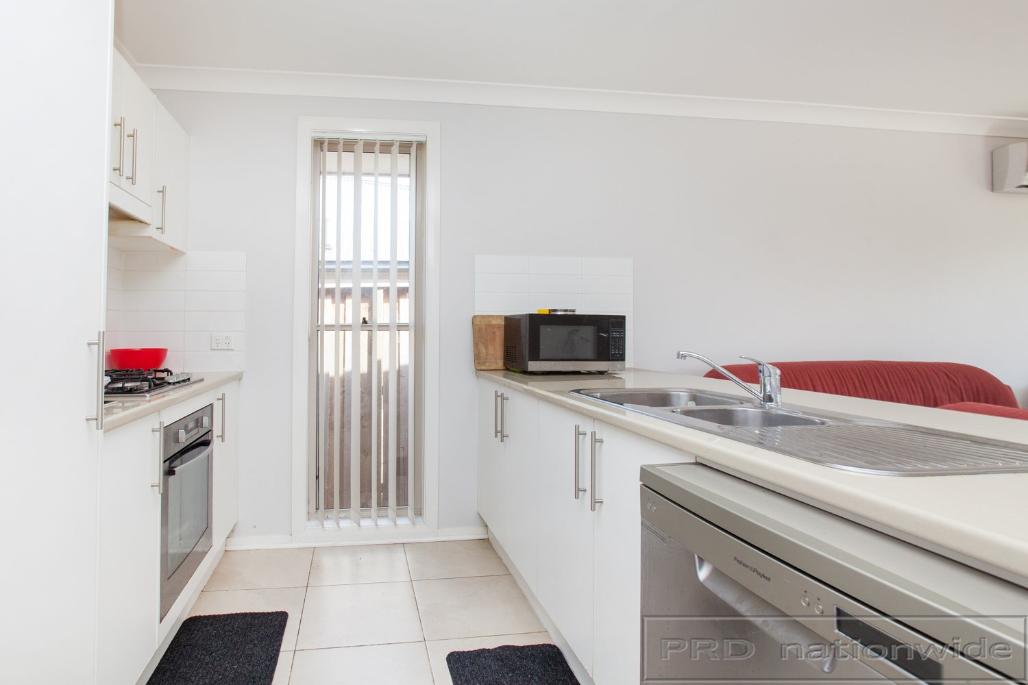 1/16 Oystercatcher Street ABERGLASSLYN 5