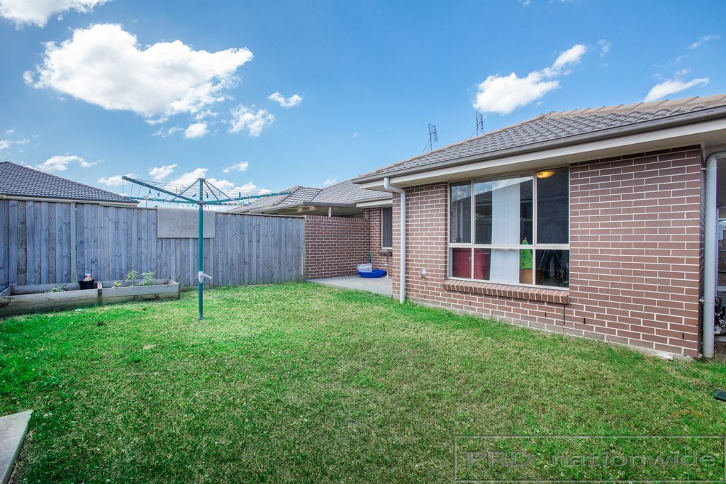 1/16 Oystercatcher Street ABERGLASSLYN 11